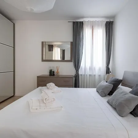 San Marco Apartments 1 & 2 * Venezia
