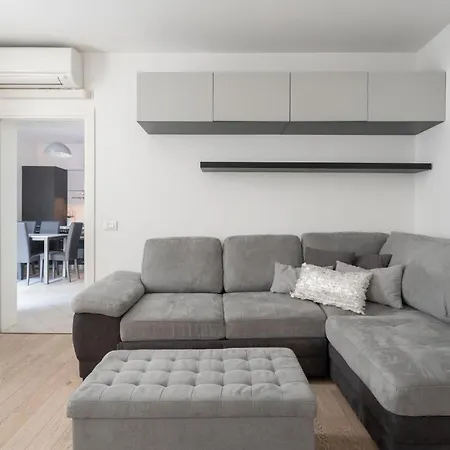 San Marco Apartments 1 & 2 דירה